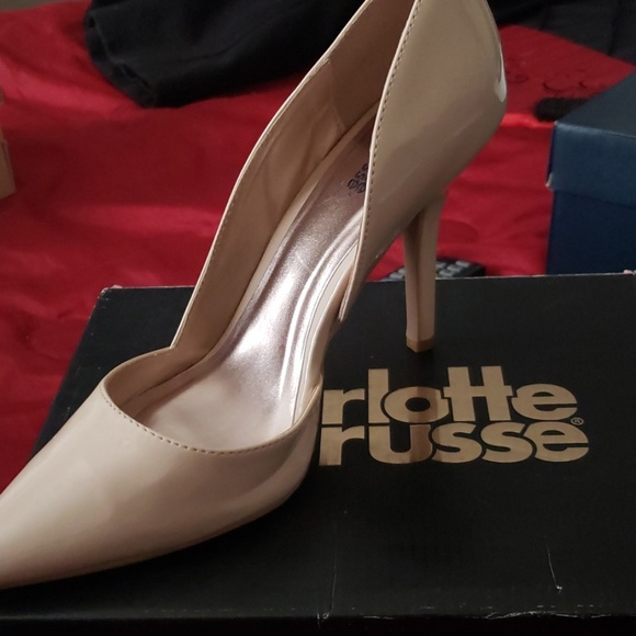 Heels - Picture 1 of 1